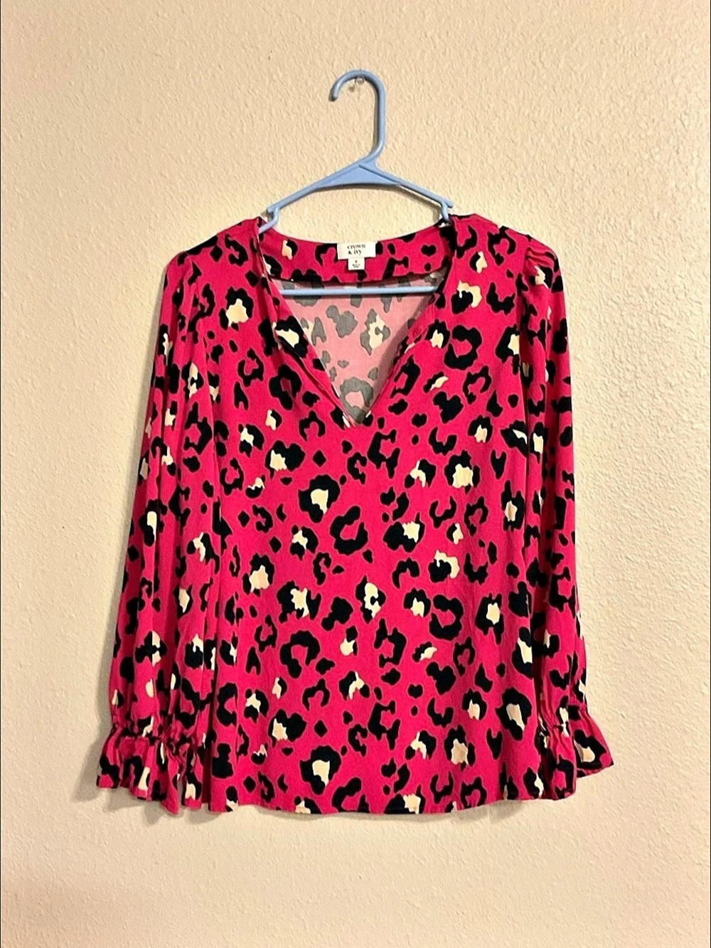 Crown & Ivy Leopard Print Blouse in Pink & Black Small Like New